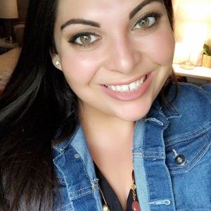 Meet your Posher, Christina